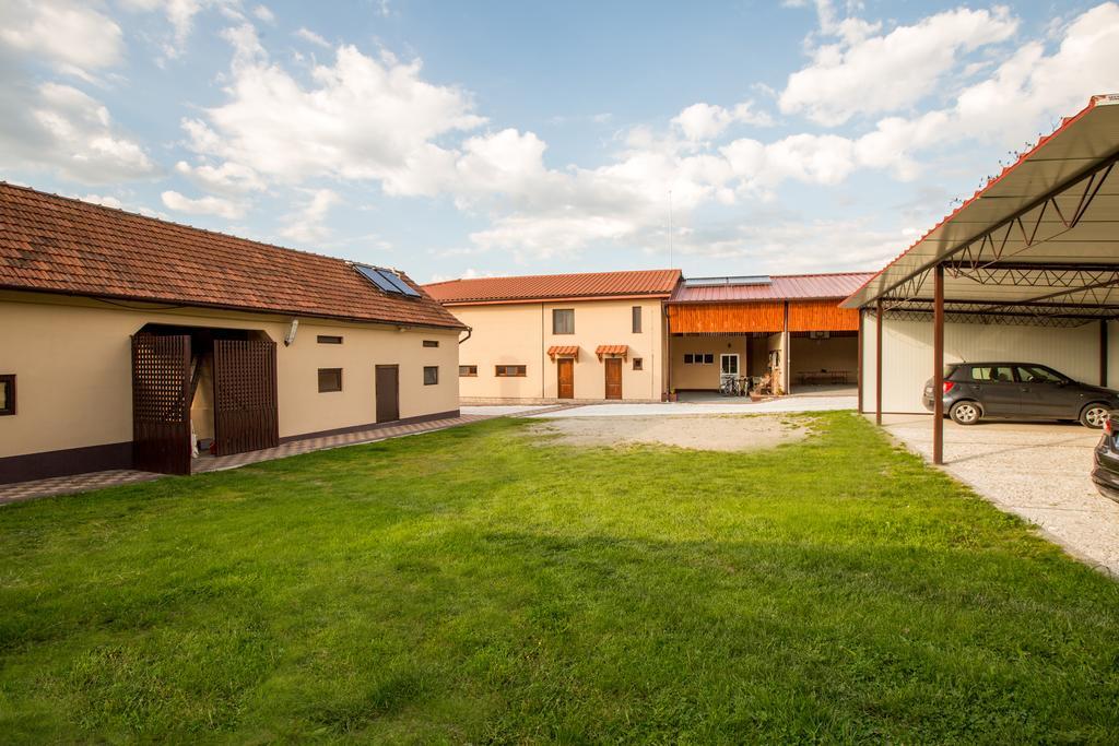 Pensiunea Dor De Casa Pestenita Buitenkant foto
